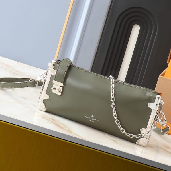 LV Slim Trunk - Bag