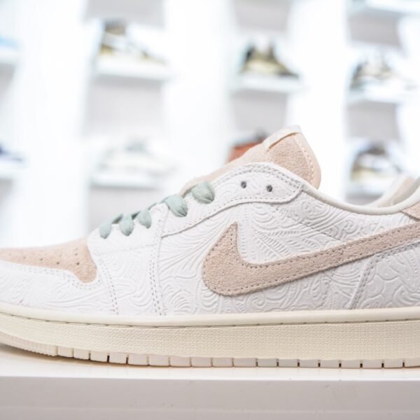 NK Air Jordan 1 Low OG Year of the Rabbit - Sneakers