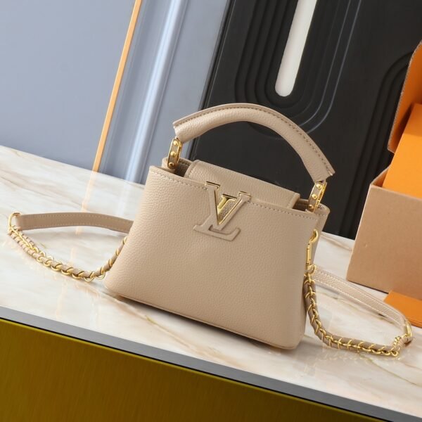 LV Capucines BB Beige Leather - Bag