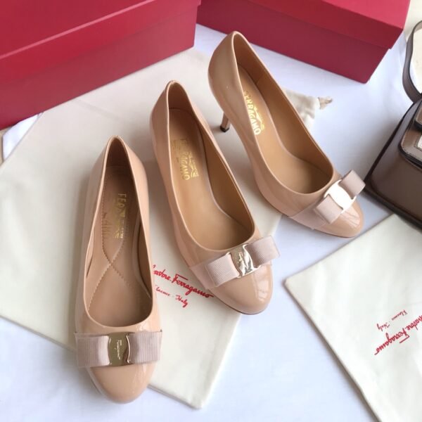 FD Vara Bow Pumps - Heels