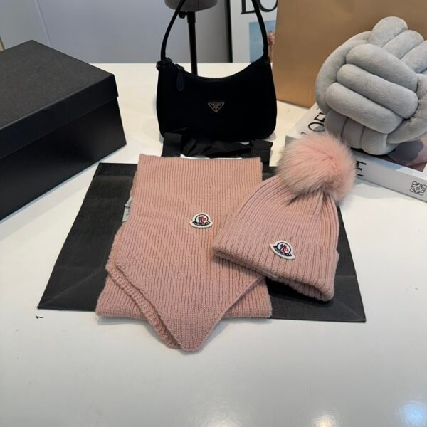 MCL Logo Beanie and Scarf Set - Scarf