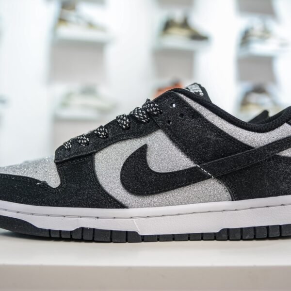 NK Dunk Low SE - Sneakers