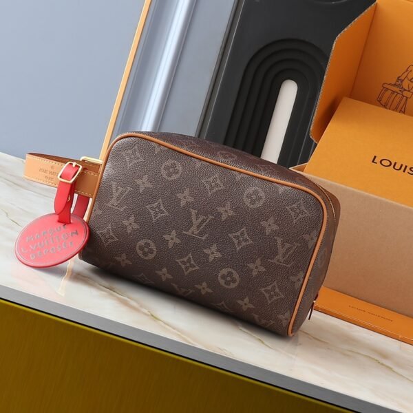 LV Toiletry Pouch 26 - Bag