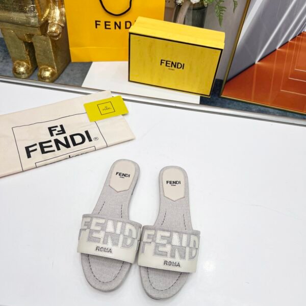FD Roma Slides - Slides