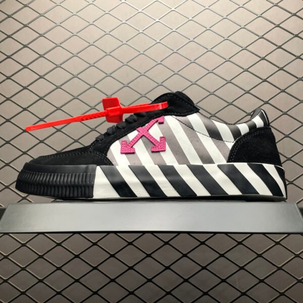 OW Vulcanized Low Top - Sneakers