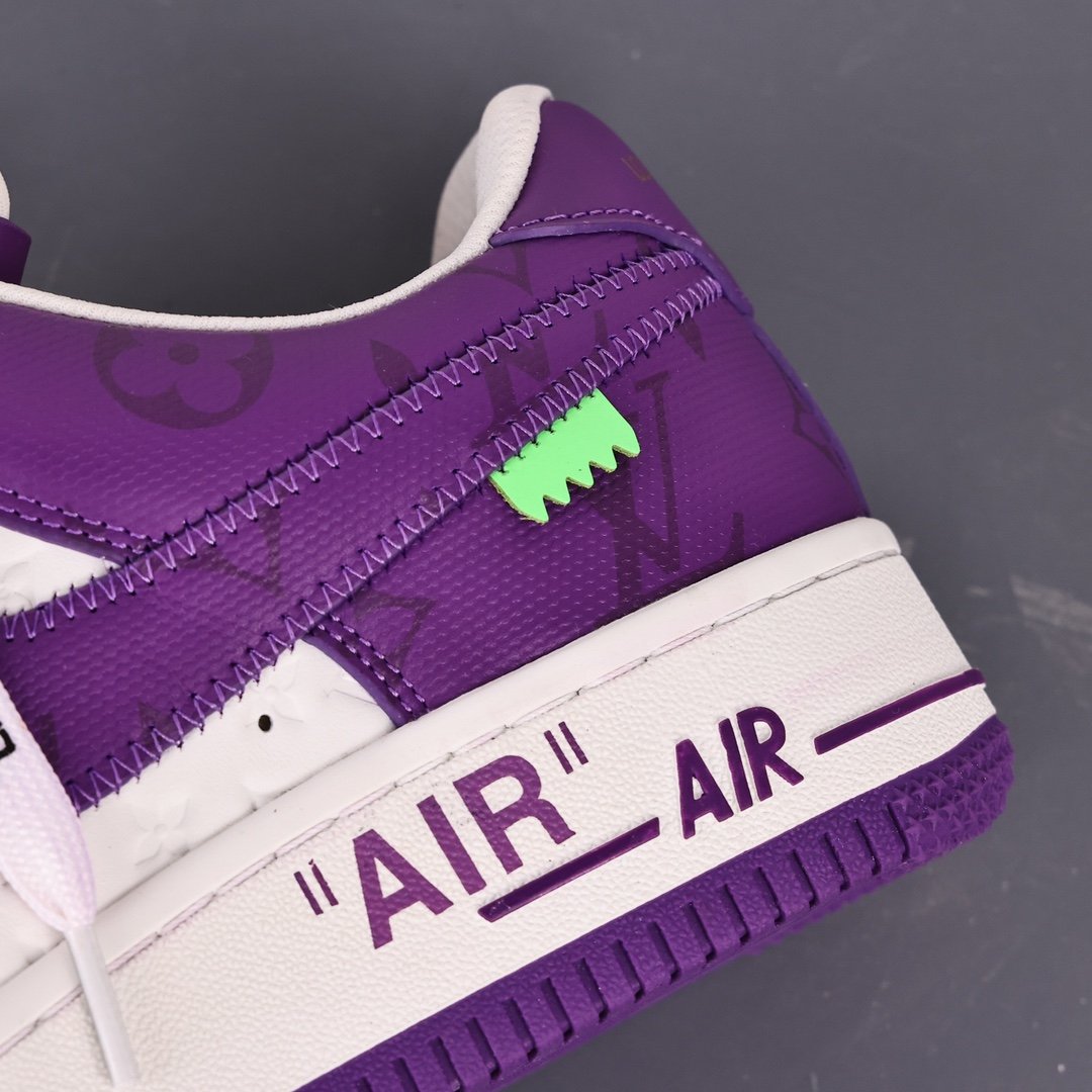LV Trainer Sneaker Purple Monogram - Sneakers