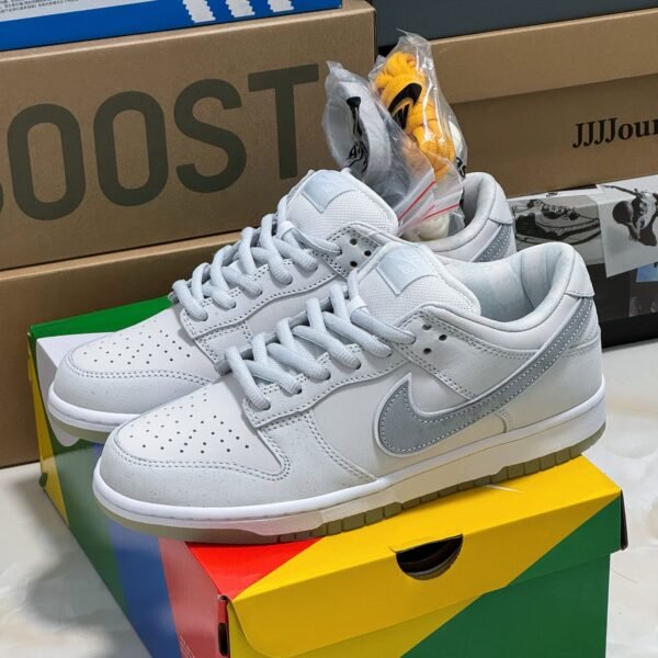 NK SB Dunk Low Concepts White Lobster - Sneakers