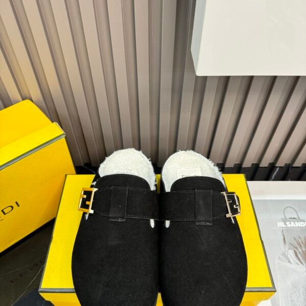FD FDgraphy Shearling-Lined Clogs - Shoes