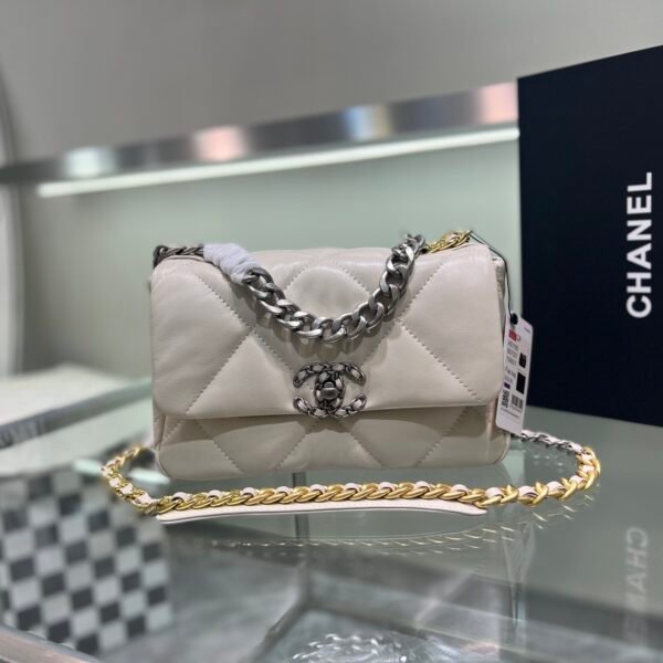 CC 19 Flap Small White Leather - Bag