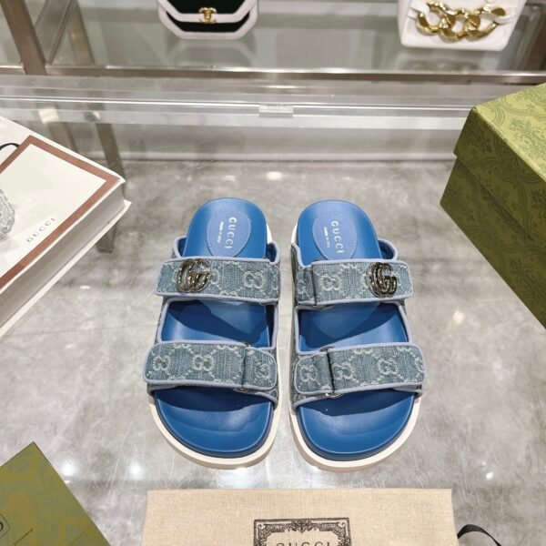 GG GG Canvas Slide Sandals - Slides
