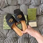 GG GG Matelassé – Slides