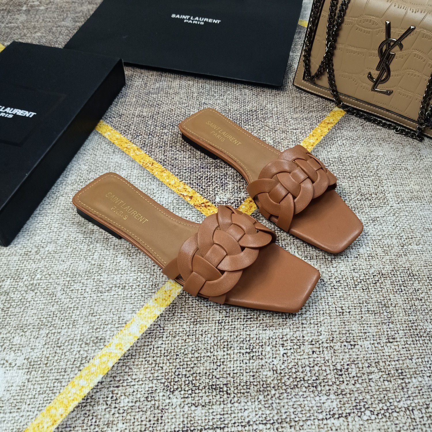 YSL Nu Pieds 05 Gold Leather - Sandals - Image 8