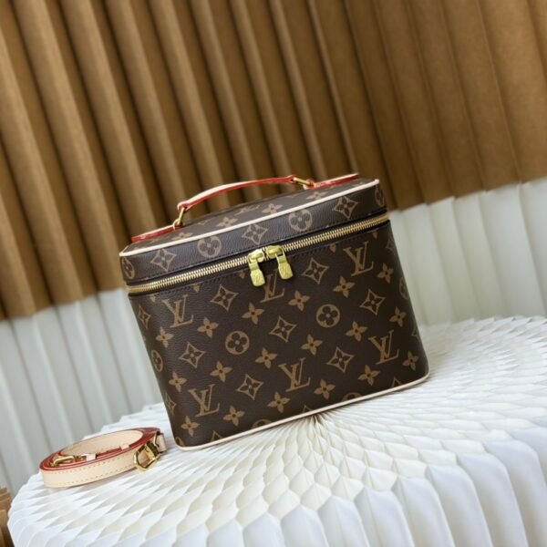 LV Nice BB - Bag