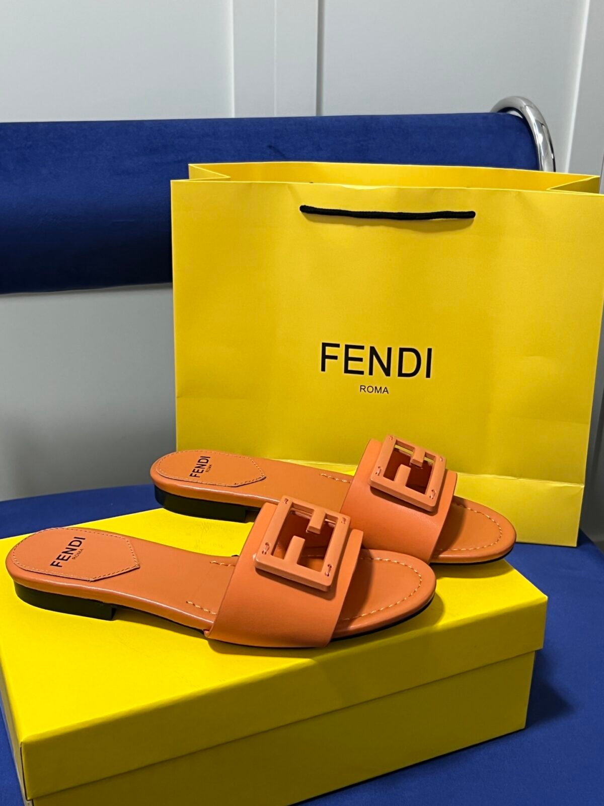FD FF Buckle Slide – Slides — 2