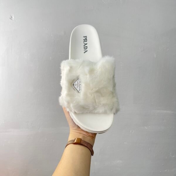 PR Faux Fur Slides - Slides