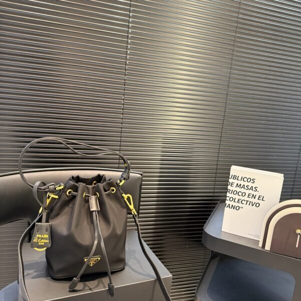 PR Nylon Bucket Bag Black - Bag