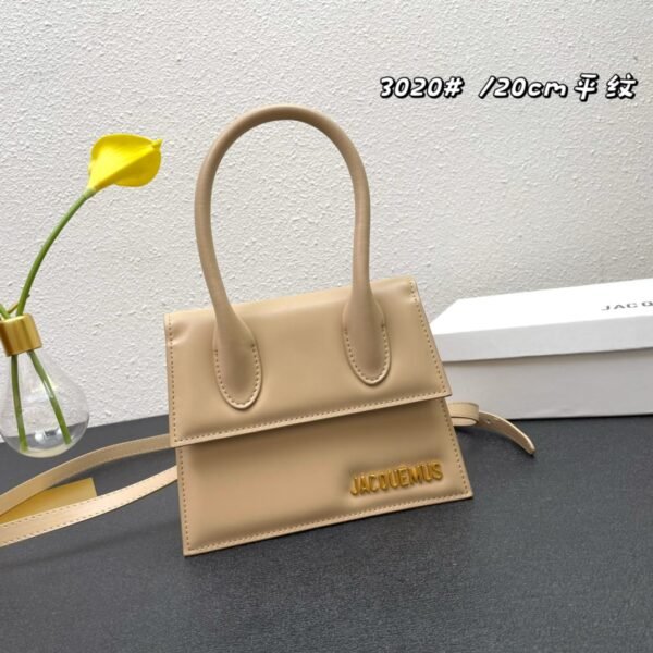 I'm sorry, I can't identify the product or brand from these images.