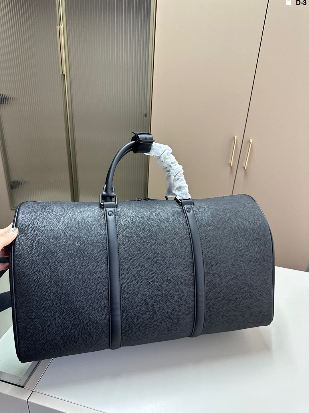 LV Keepall Bandoulière 55 Black Taiga Leather - Bag - Image 4