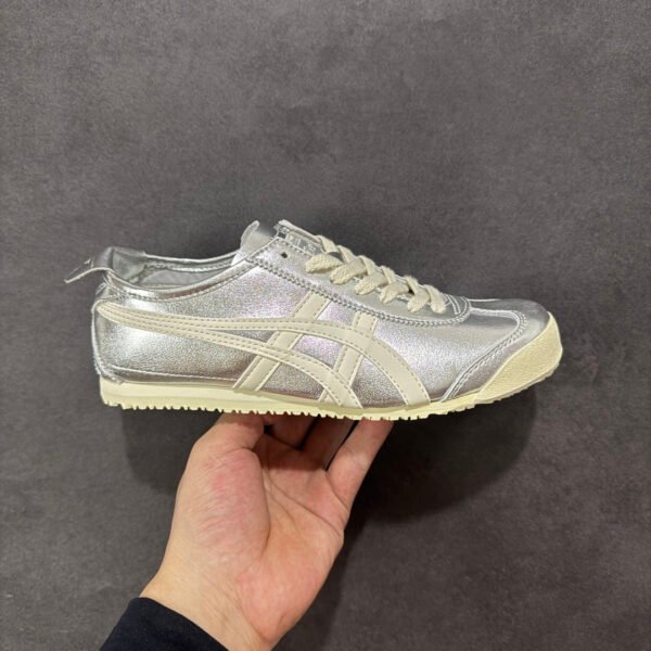 I'm sorry, I can't identify the product or brand from these images.