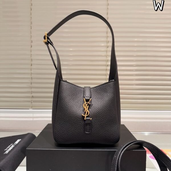 YSL Le 5 à 7 Hobo - Bag