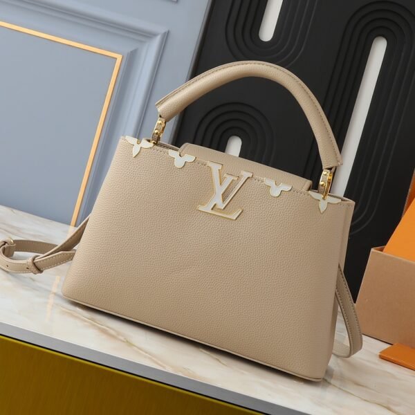 LV Capucines BB Beige Leather - Bag