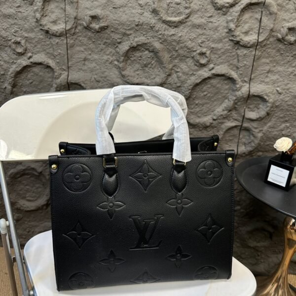 LV OnTheGo MM Black Empreinte - Bag