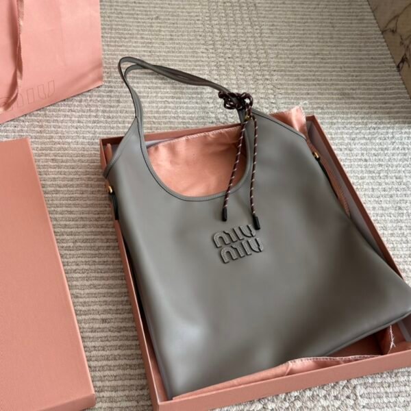 MIU Wander Grey Leather - Bag