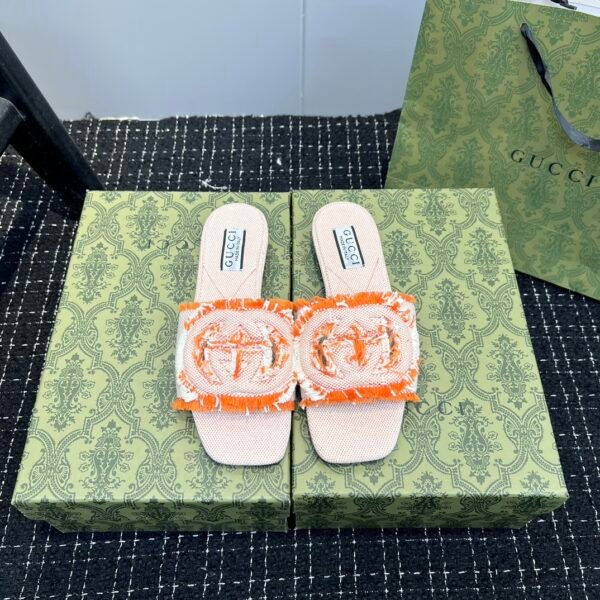 GG GG Matelassé Fringe Slides - Slides