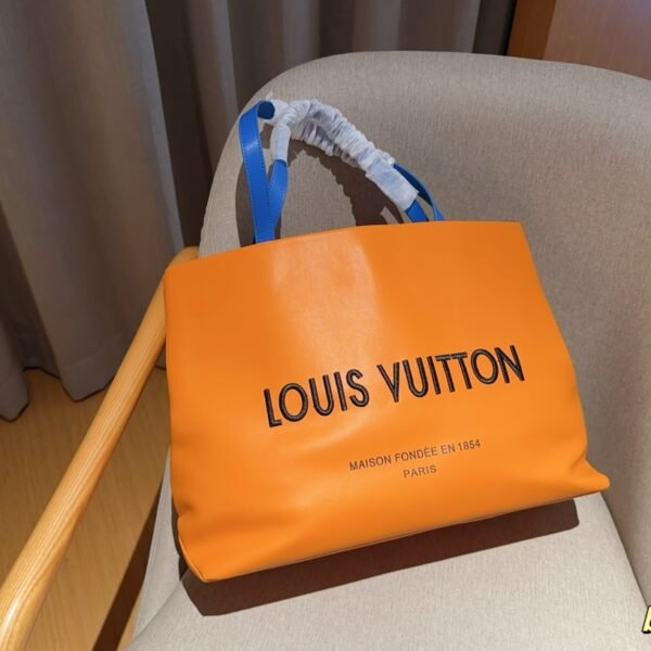 LV OnTheGo GM Orange - Bag