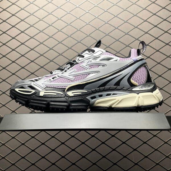 BAL Track 3 - Sneakers