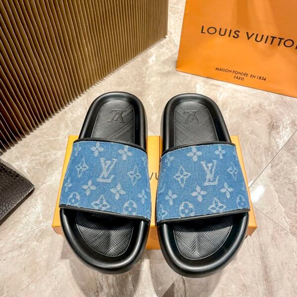 LV Waterfront - Slides