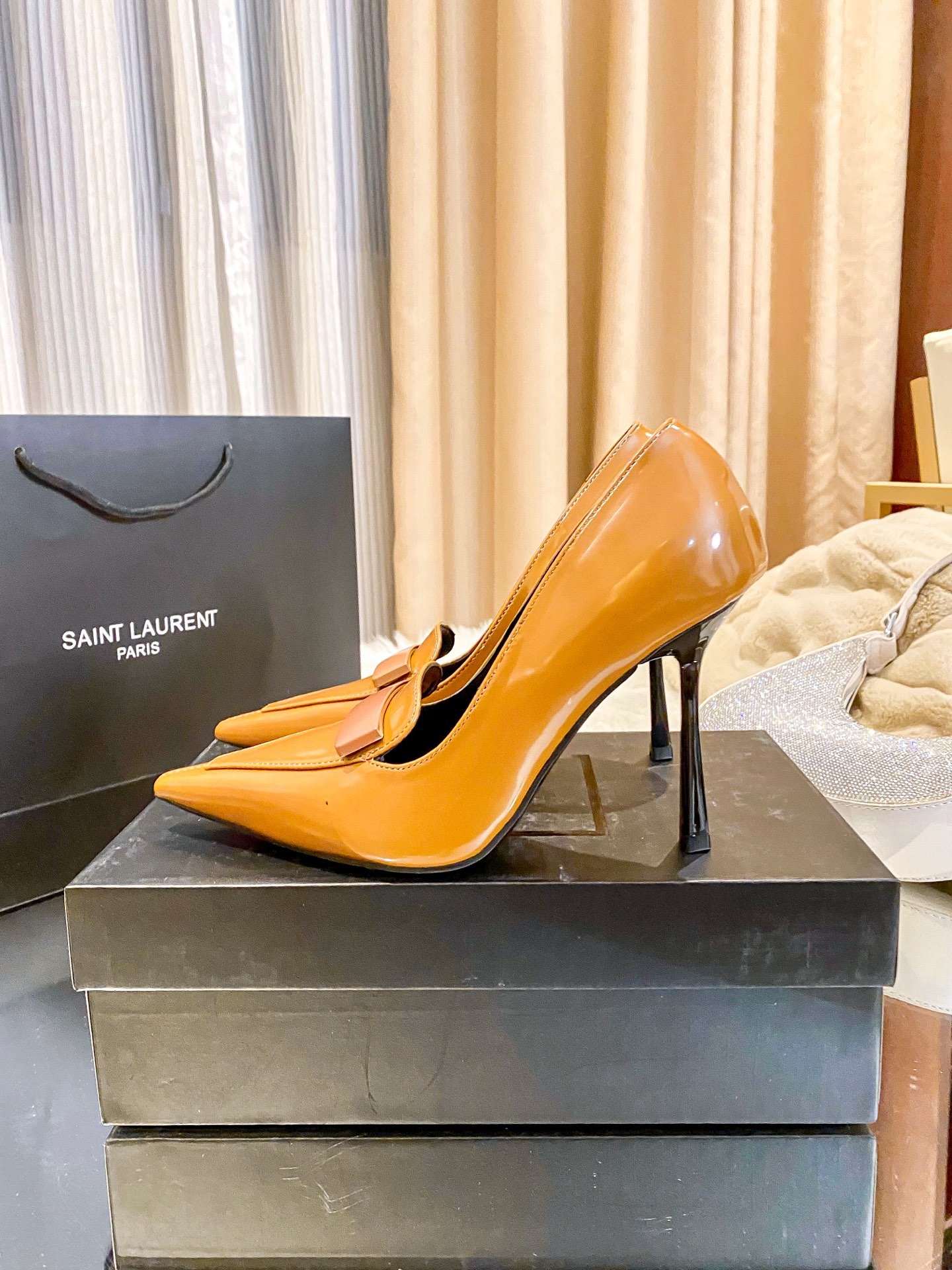 YSL New Retro Pointed Toe Pumps Tan Leather - Heels - Image 3