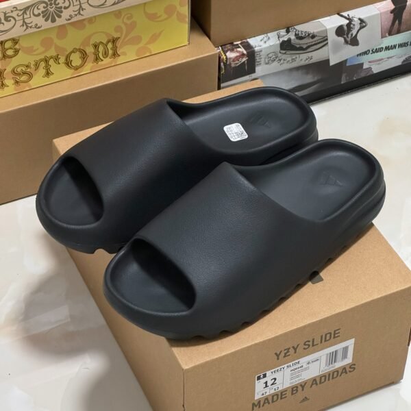 AD Yeezy Slide 12 Black - Slides