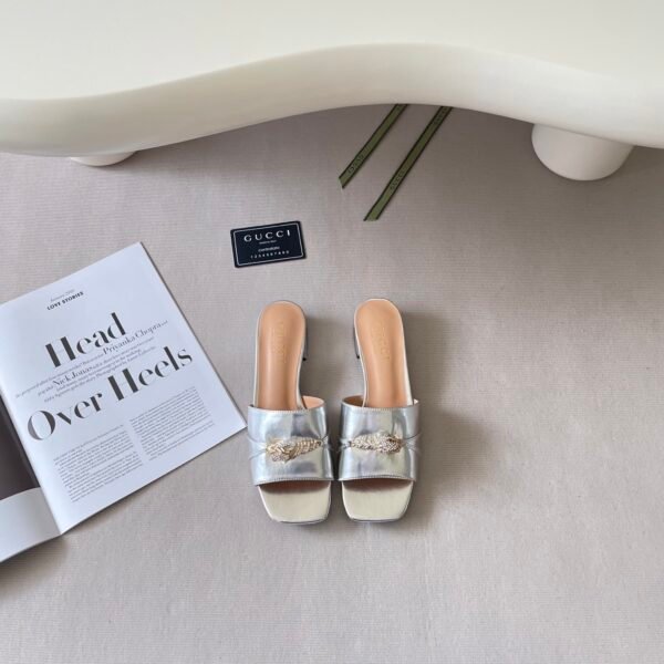 GG Interlocking G Slide Sandals - Slides