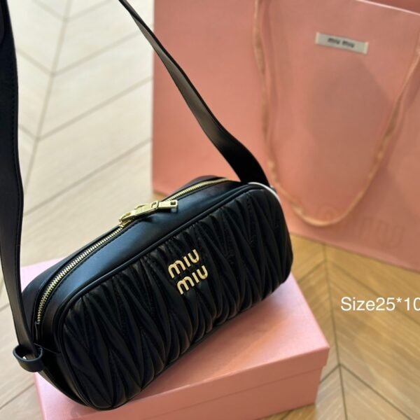 MIU Wander Matelassé Black Leather - Bag