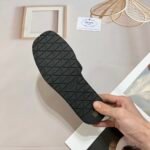 PR Woven Logo Slides – Slides – Tan