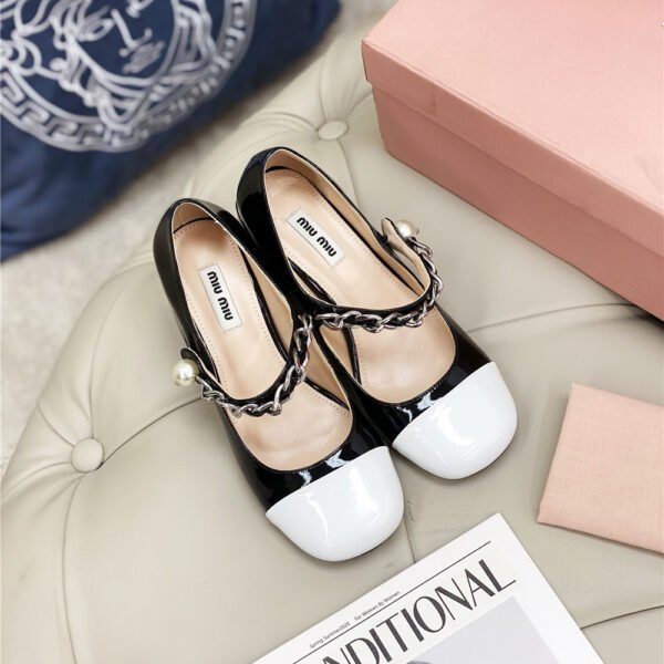 MIU Pearl Detail Mary Jane Pumps - Heels