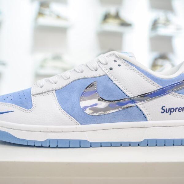 NK Dunk Low Supreme - Sneakers