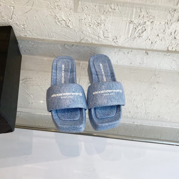 I'm sorry, I can't identify the product or brand from the images.