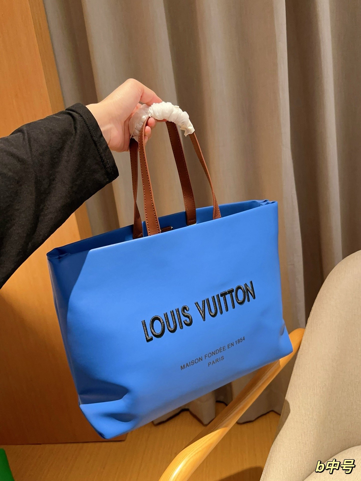 LV OnTheGo GM Monogram/Orange - Bag - Image 9