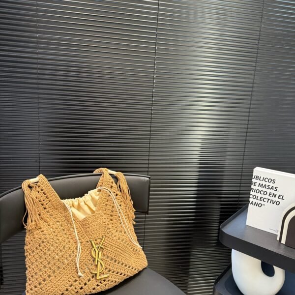 YSL Panier Medium Raffia - Bag