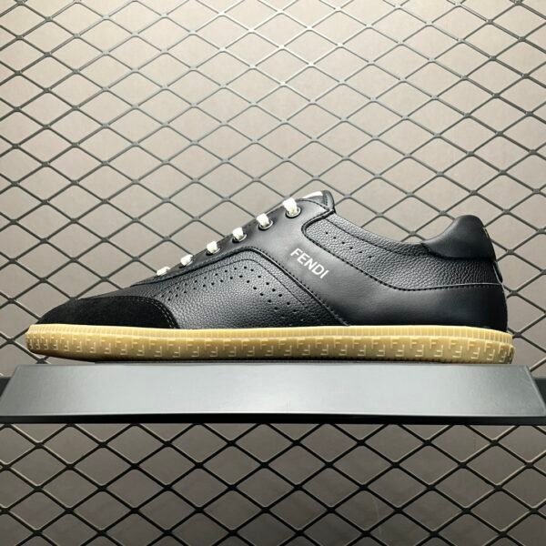 FD FD Roma Low-Top Black Leather - Sneakers