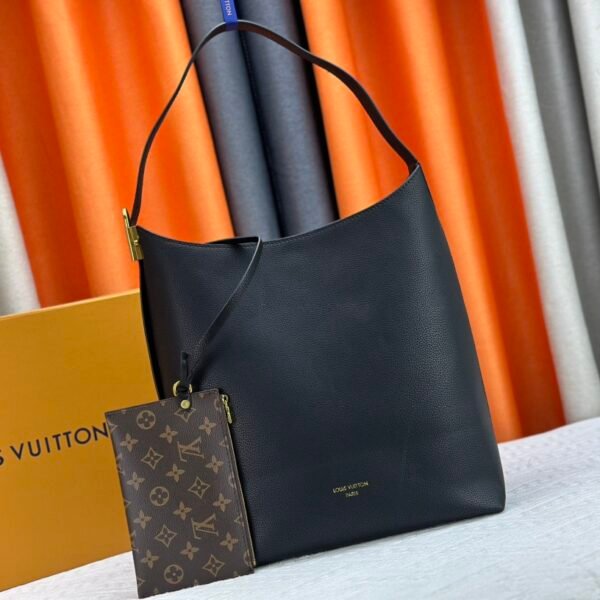 LV Lockme Bucket - Bag