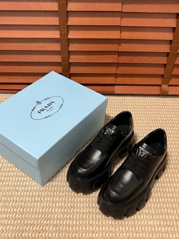 PR Monolith – Schuhe
