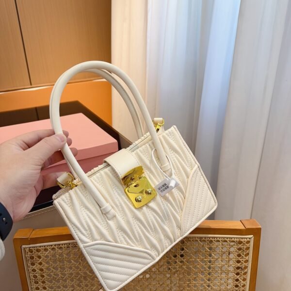 MIU Wander Matelassé White Leather - Bag