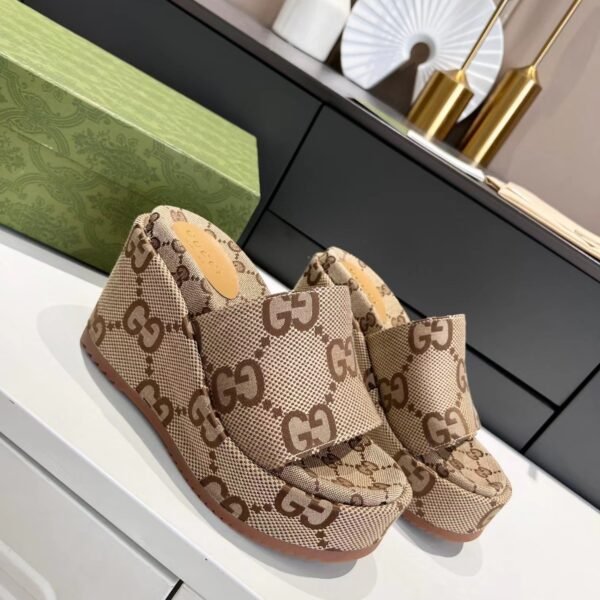 GG GG Platform Slide Sandals Beige GG Canvas - Sandals