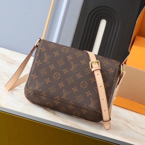 LV Pochette Metis Monogram - Bag