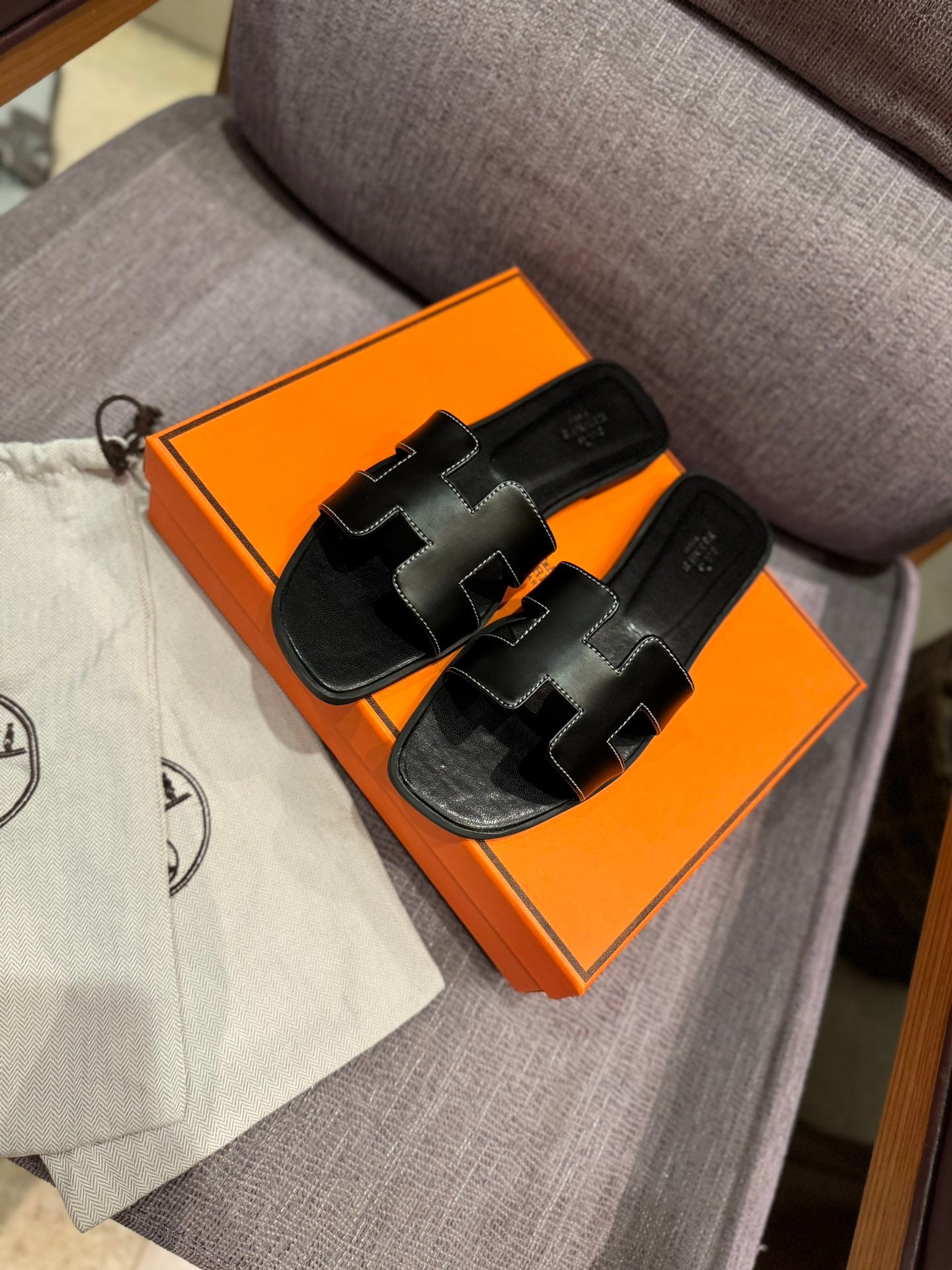 HM Oran Sandals Black Leather - Sandals
