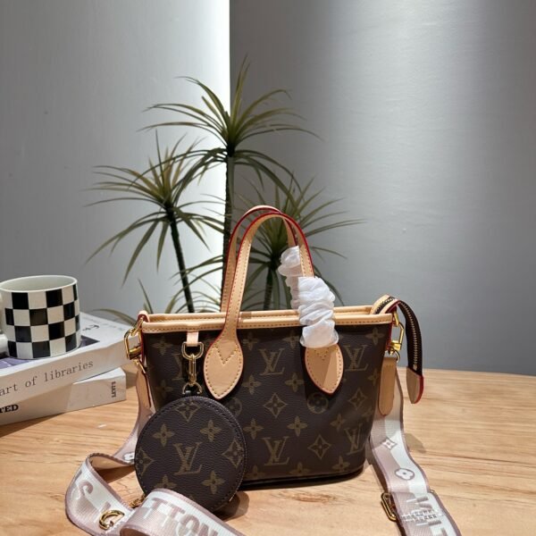 LV Pochette Métis Monogram - Bag