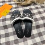 LV Waterfront – Slides